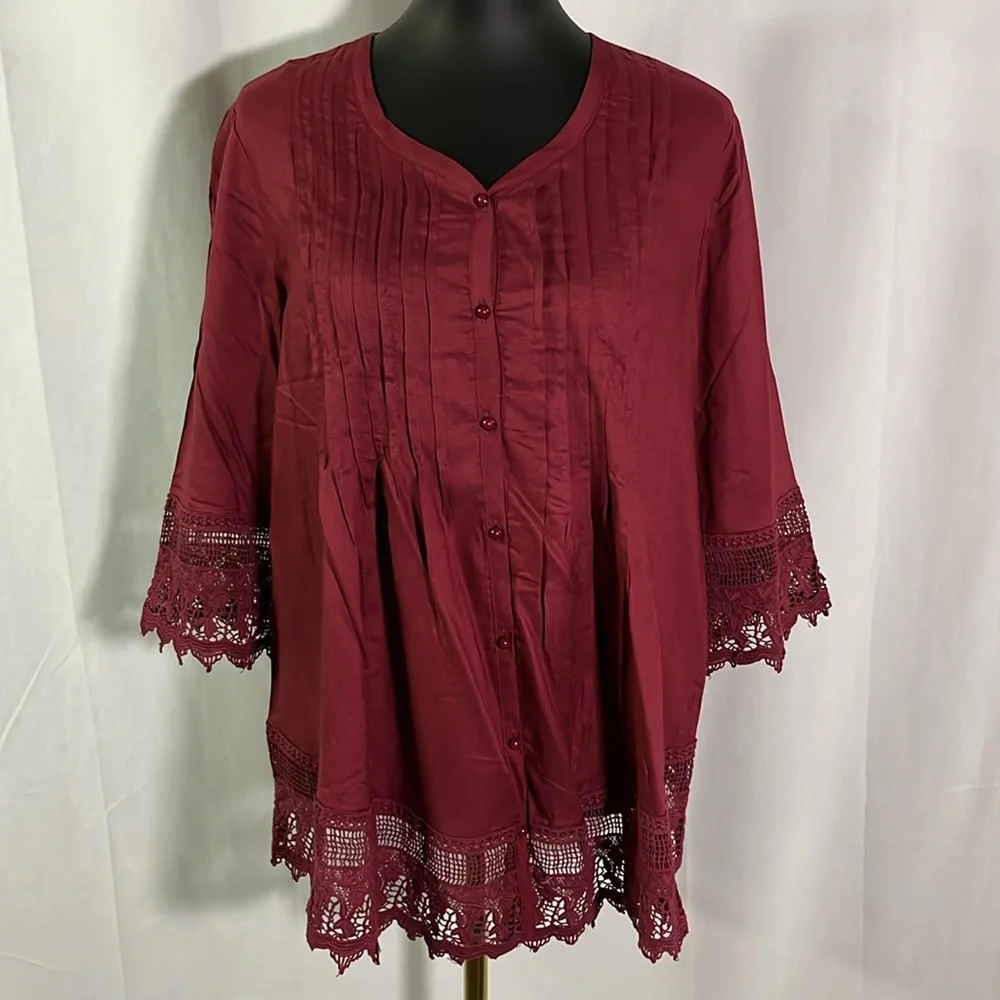 ๐ 6 for $35 โข NWOT Blair Burgundy Lace Accent Pleated Button Front Tunic Blouse - Picture 1 of 16